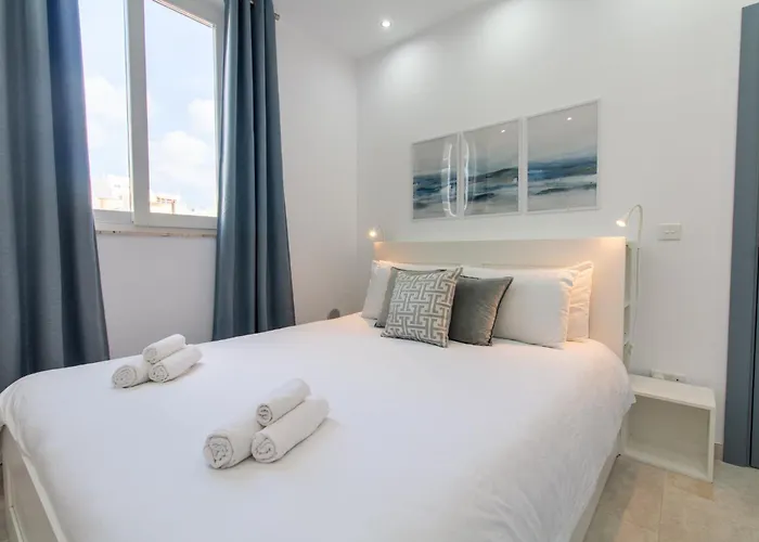 Sandstone 19 Апартаменты